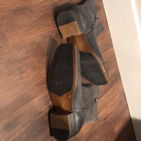 Boots - Picture 3 of 6